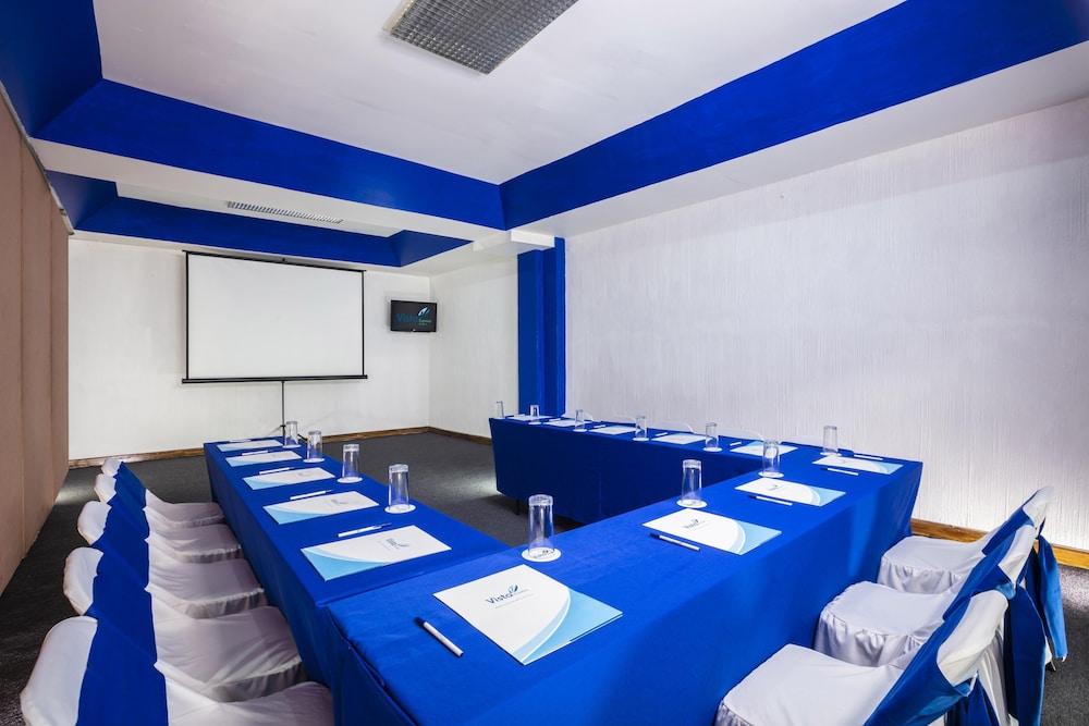 Vista Express Morelia By Arriva Hospitality Group Экстерьер фото