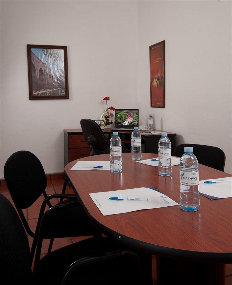 Vista Express Morelia By Arriva Hospitality Group Экстерьер фото