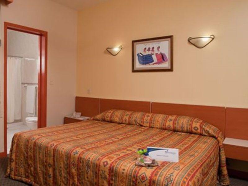 Vista Express Morelia By Arriva Hospitality Group Экстерьер фото