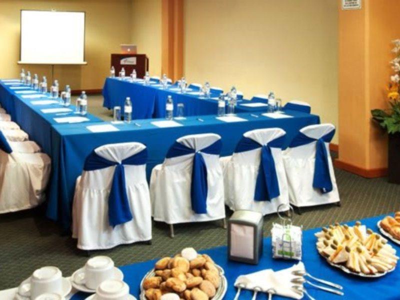 Vista Express Morelia By Arriva Hospitality Group Экстерьер фото