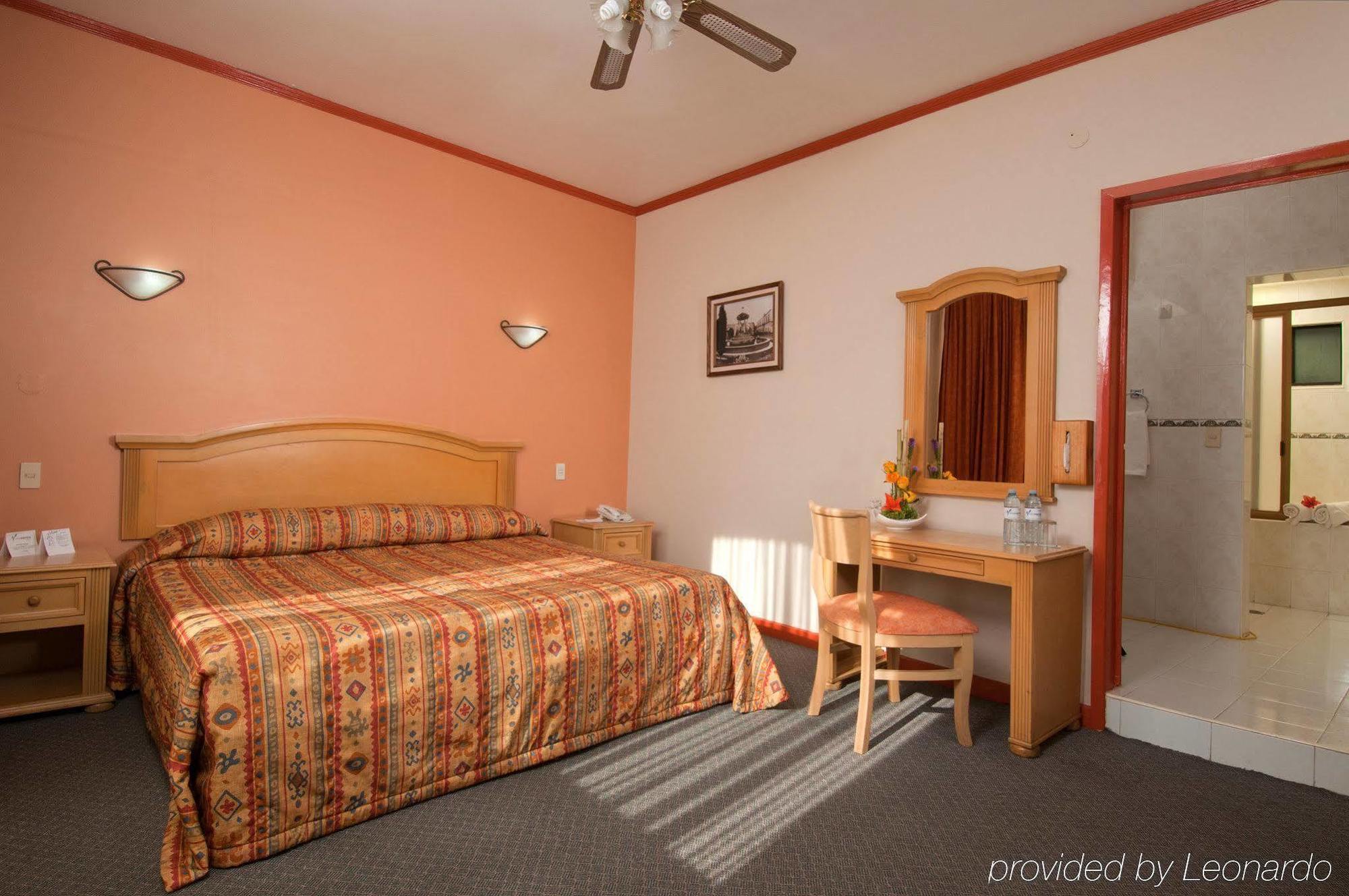 Vista Express Morelia By Arriva Hospitality Group Экстерьер фото