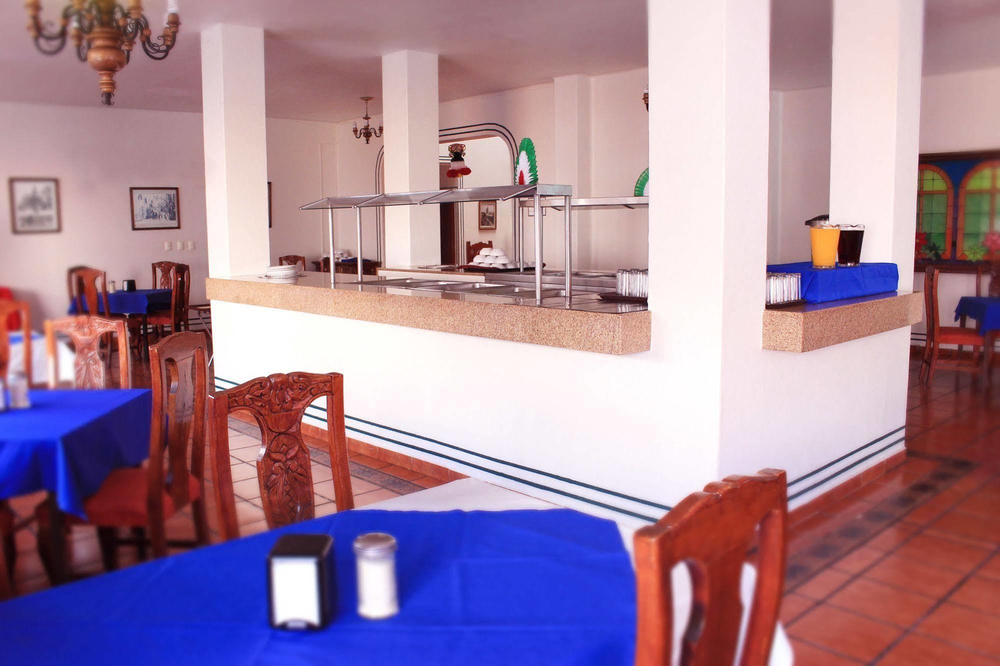 Vista Express Morelia By Arriva Hospitality Group Экстерьер фото