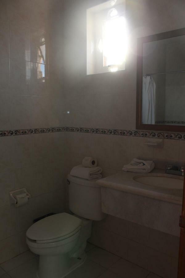 Vista Express Morelia By Arriva Hospitality Group Экстерьер фото